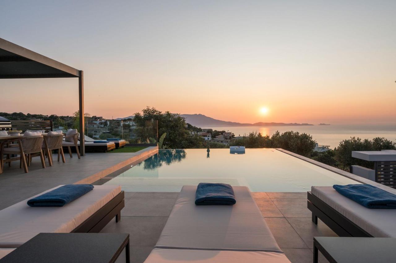 Villa Ekphrasis With Sea View And Jacuzzi Ravdhoúkha エクステリア 写真