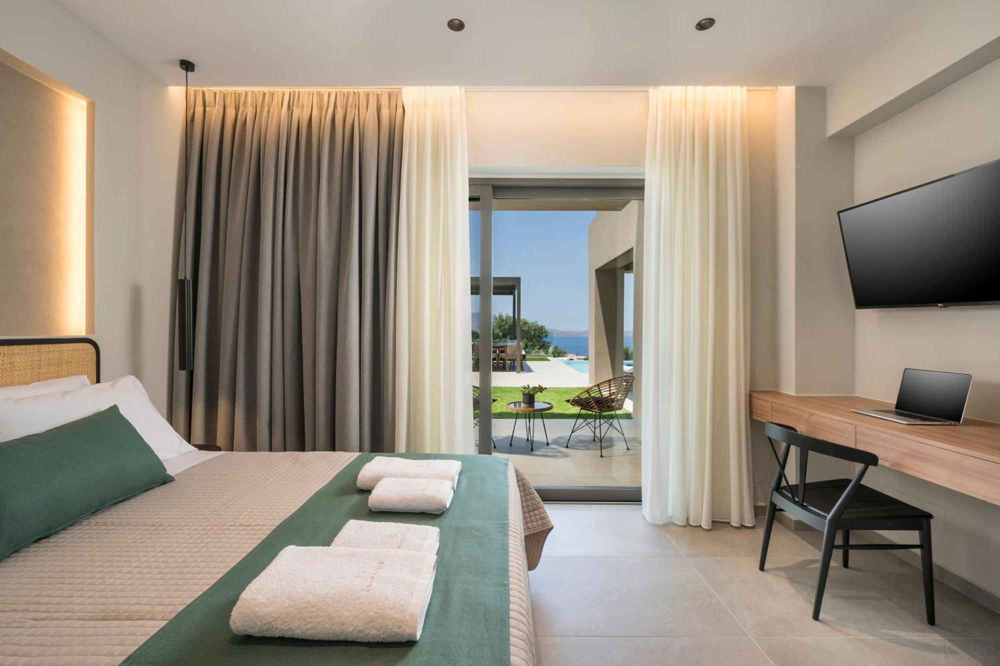 Villa Ekphrasis With Sea View And Jacuzzi Ravdhoúkha エクステリア 写真